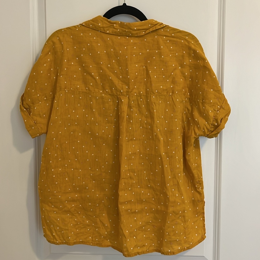 Collared, Linen Top - Picture 3 of 4